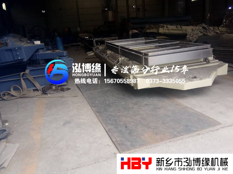 平面回轉(zhuǎn)篩是否可以連接除塵設(shè)備來(lái)改善工作間環(huán)境？